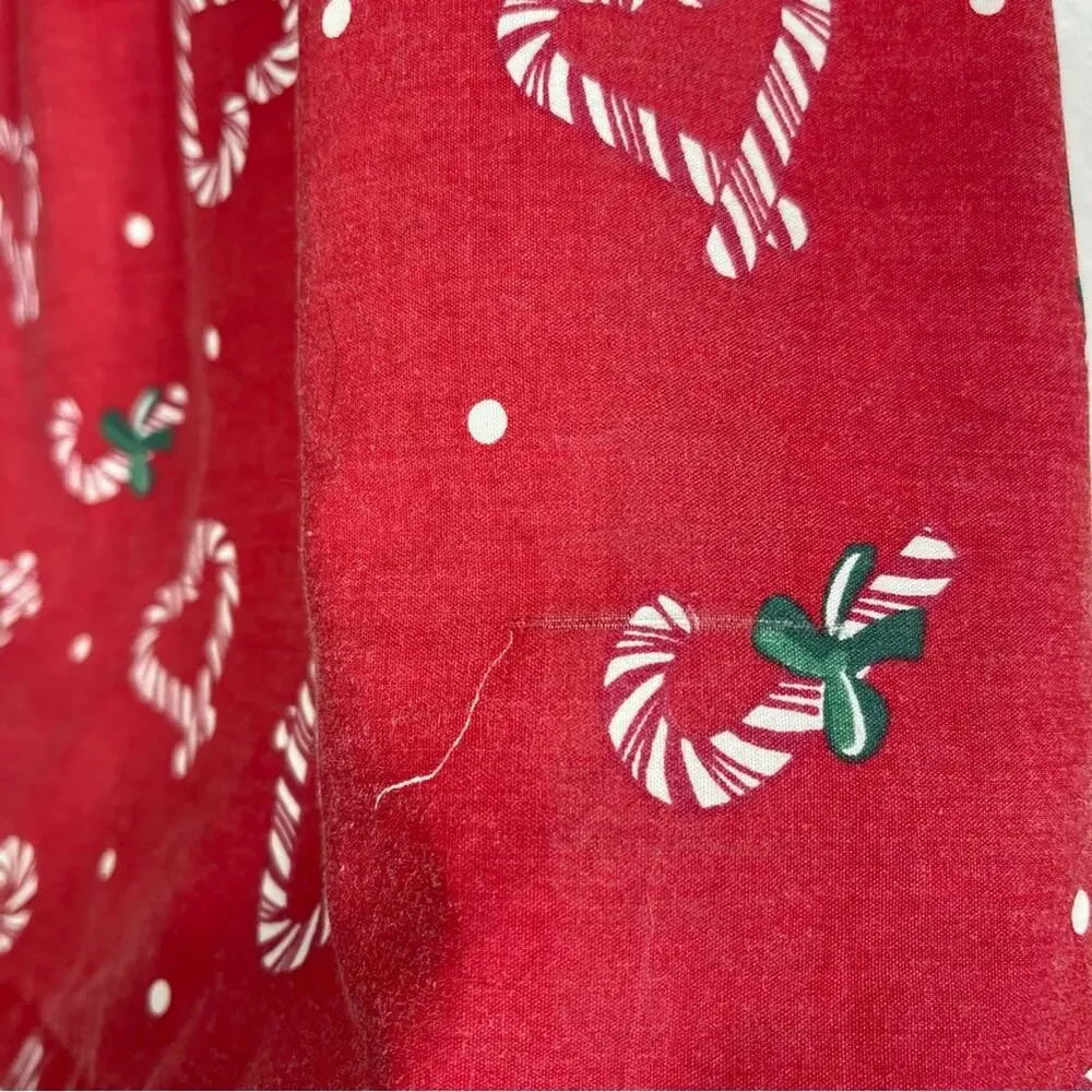 Babyboom, Candy Cane Kid Sized Apron. Velcro Closure for neck Strap.